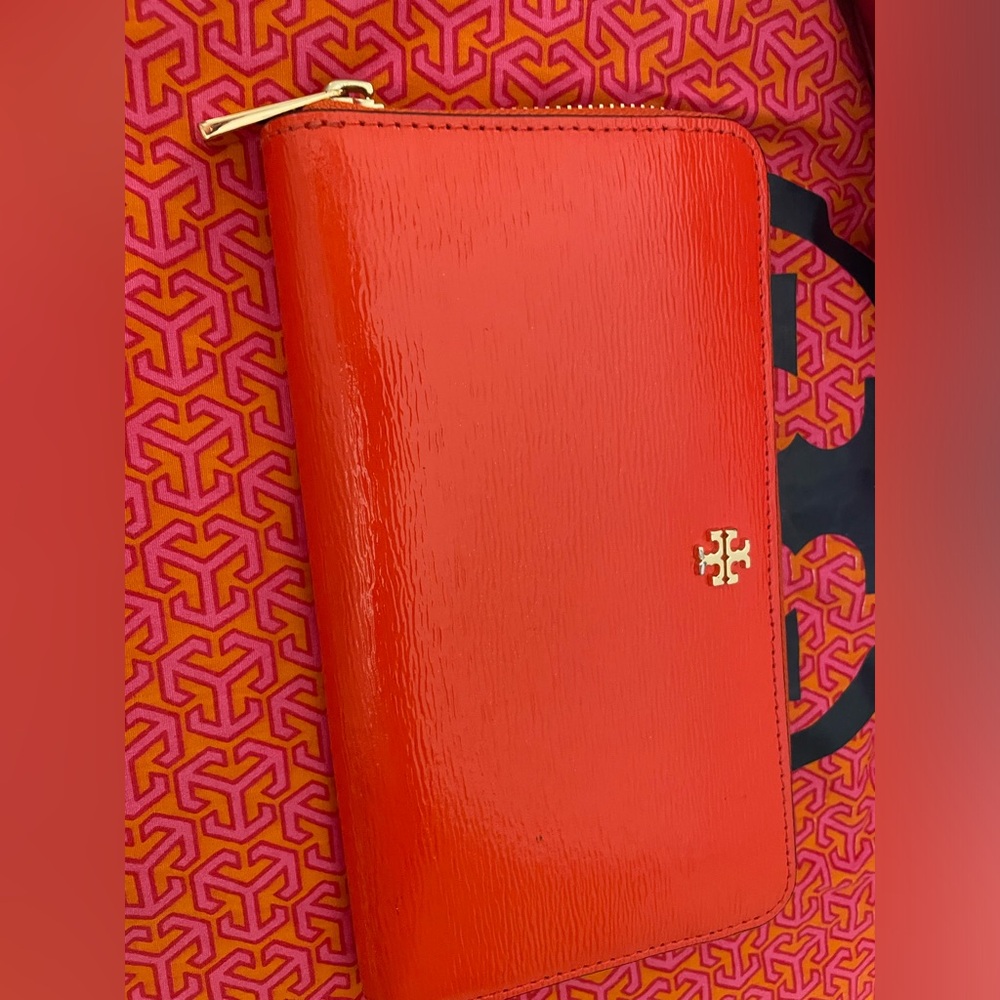 Tory Burch Purse w wallet - Picture 9 of 12